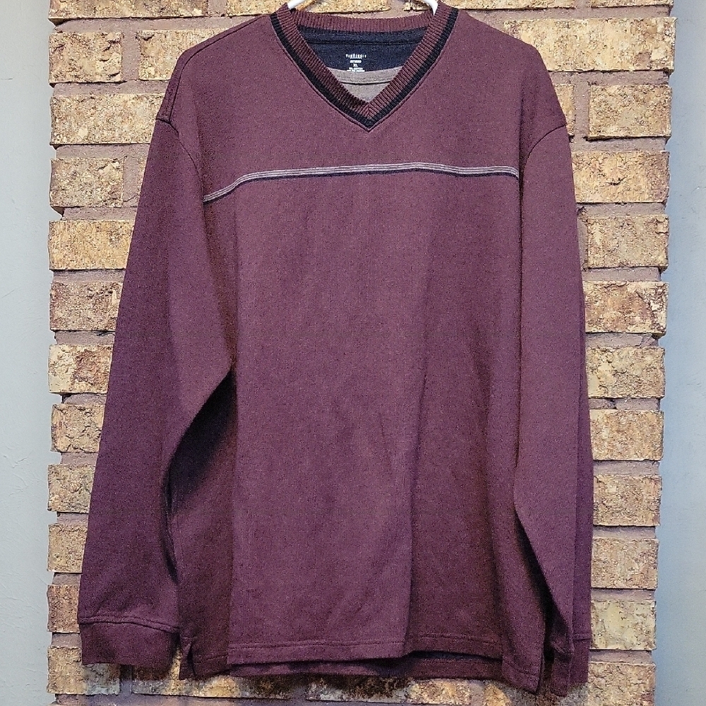 Van Heusen Men's Plum V-Neck Sweater Size XL